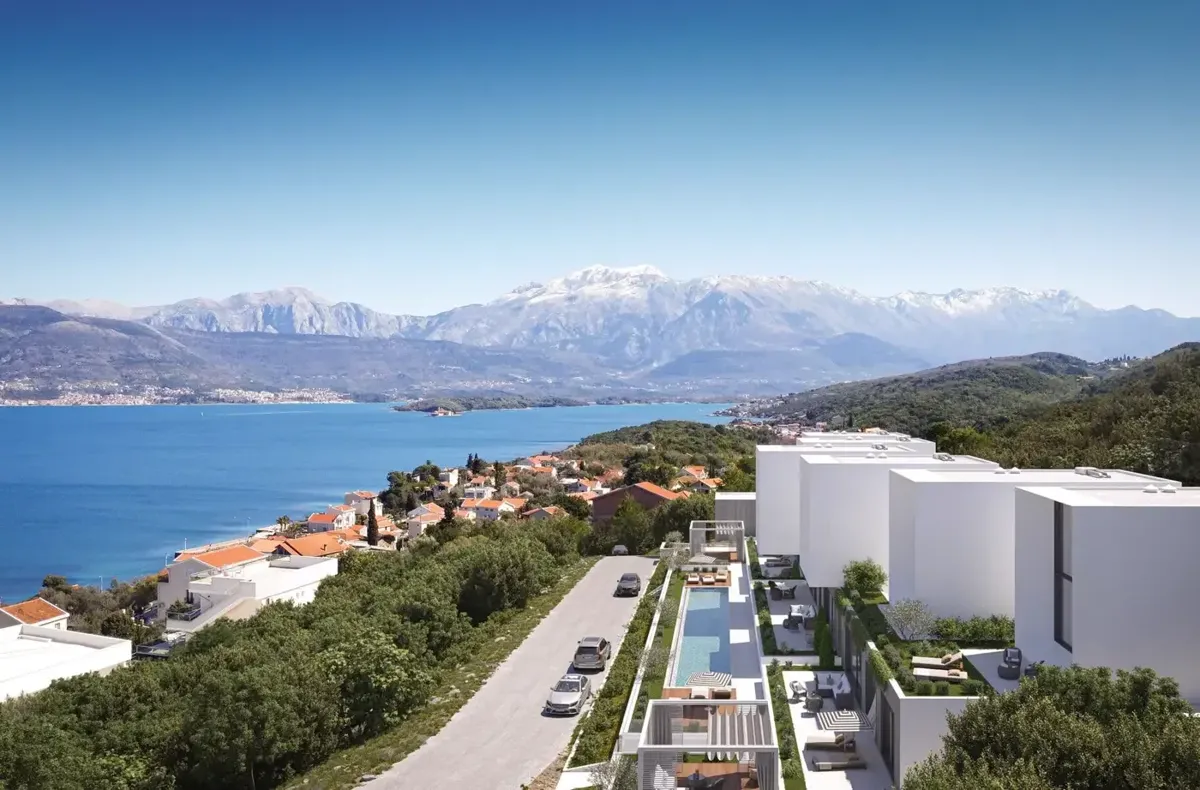 One- and two-bedroom apartments with panoramic sea views within a modern residential complex, Krasici, Tivat — property view 5