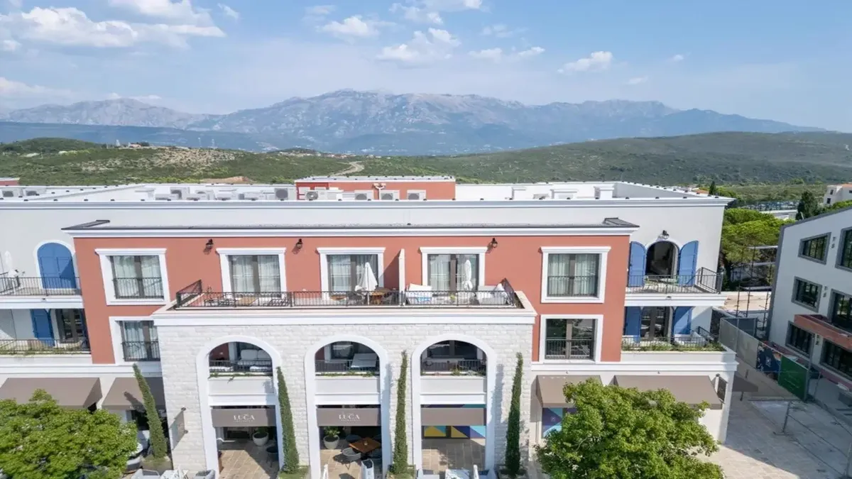 Modern apartment in Centrale neighborhood, Luštica Bay — property view 2