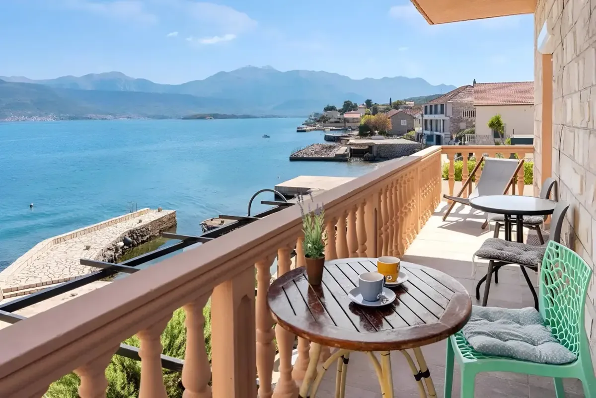 House on the first line to the sea, with parking and a pontoon, Krašići — property view 5
