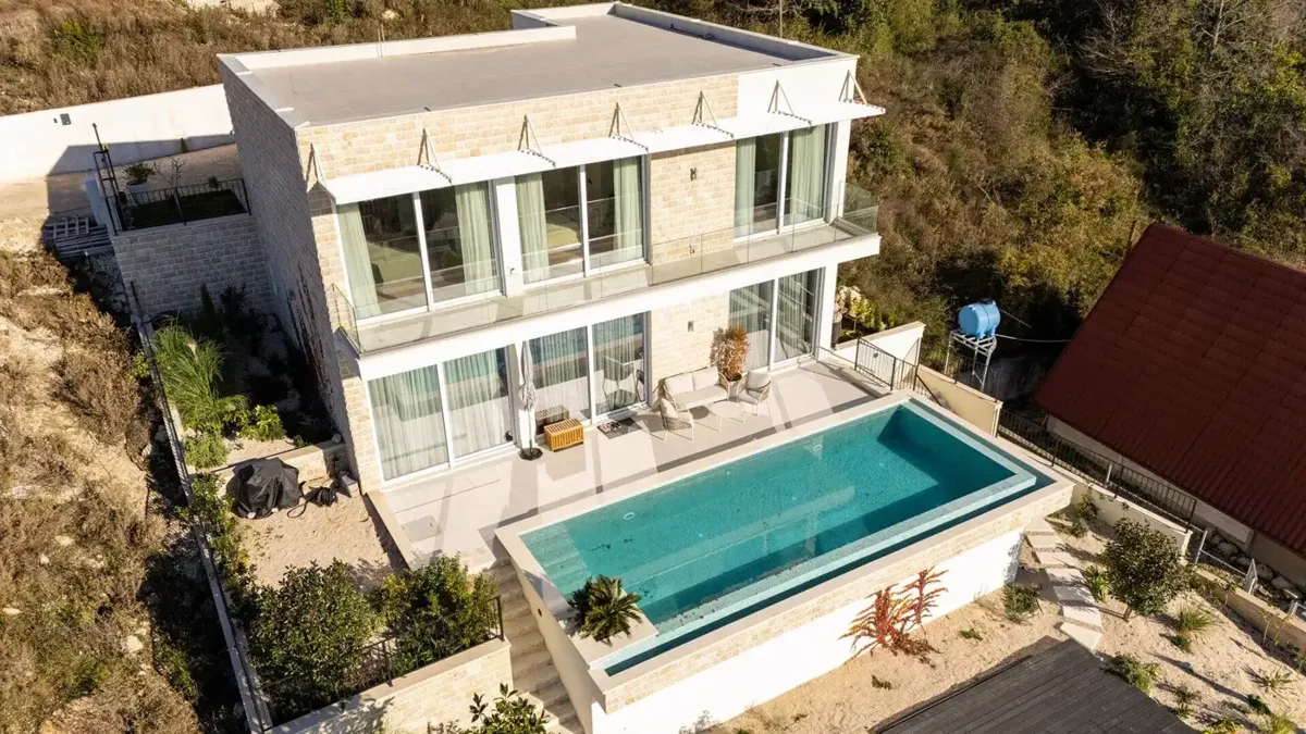 Modern four-bedroom villa with pool and panoramic sea view, Podi, Herceg Novi — property view 2