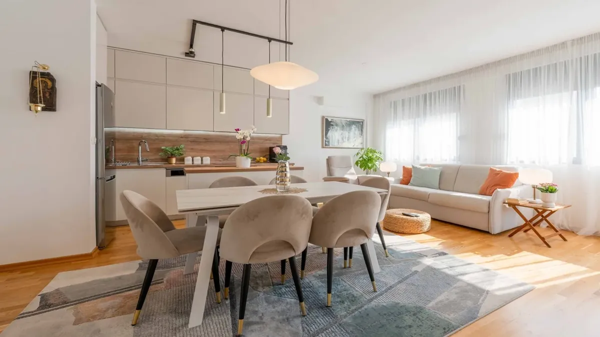 Modern Two-bedroom apartment with a partial sea view Pod Kuk, Tivat — property view 1