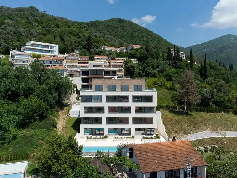 Two-bedroom duplex apartment with panoramic sea view, Tivat — property view 1