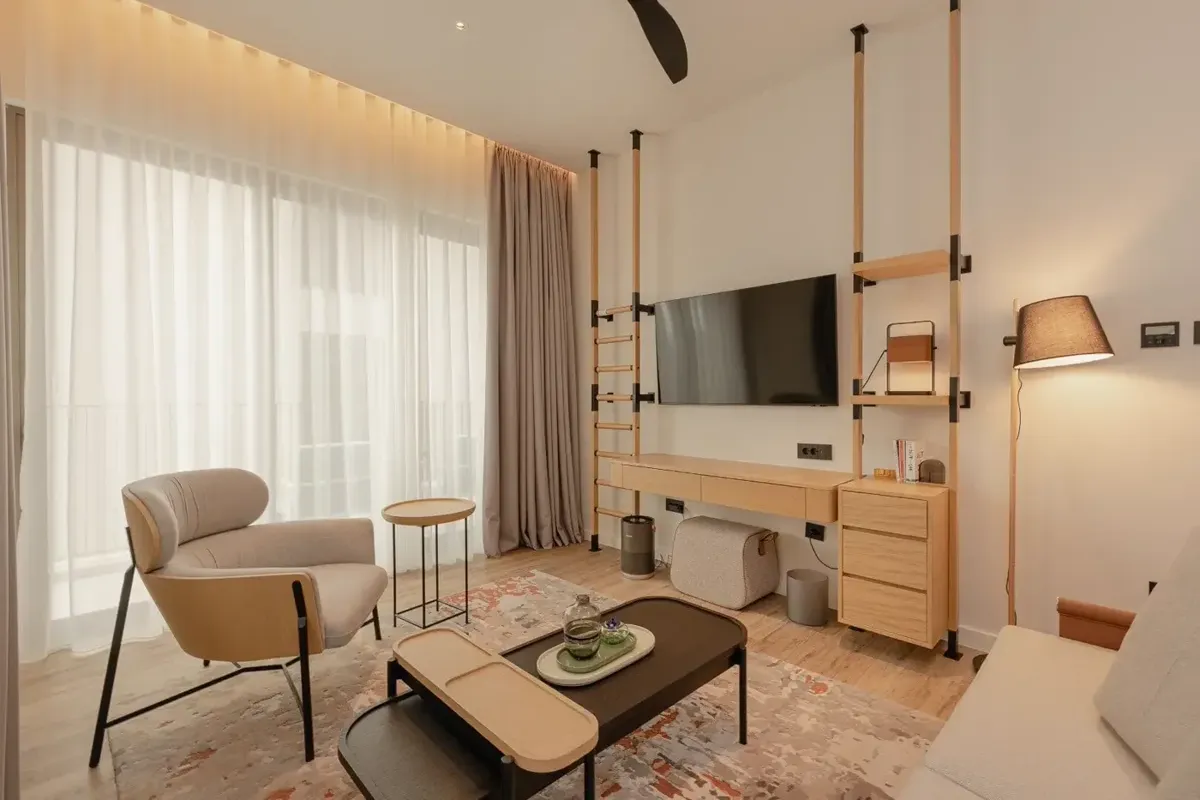 Furnished one-bedroom apartment within the SIRO Hotel, Boka Place — property view 5