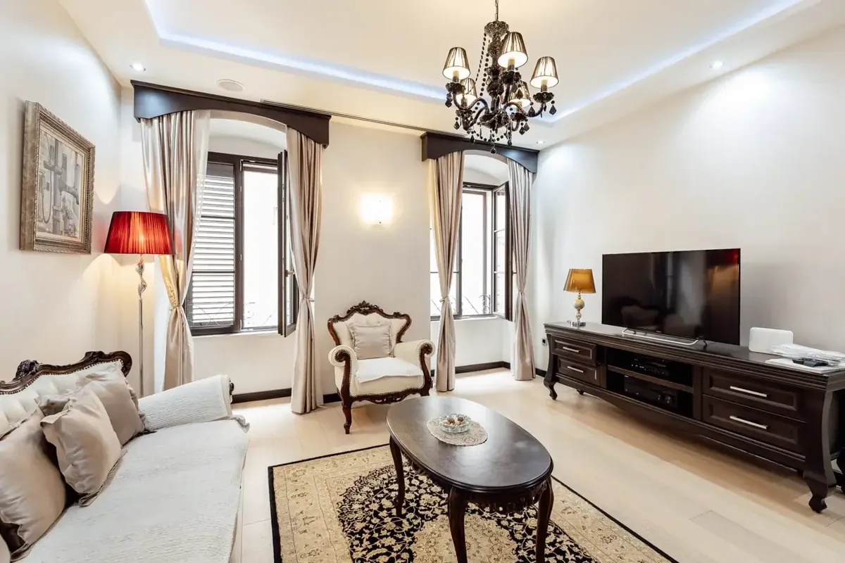 Two luxurious, stylishly furnished apartments in the Old Town, Kotor — property view 5